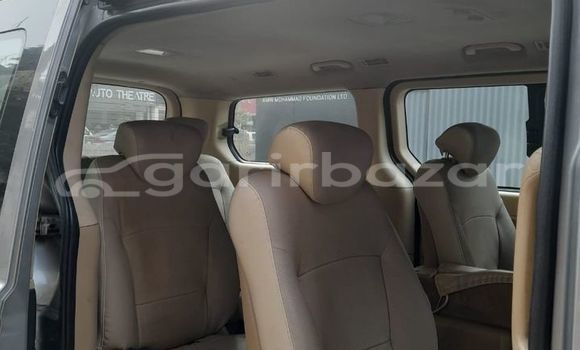 Buy Used 2011 Hyundai H1 in Dhaka, Dhaka Buy Used 2011 Hyundai H1 in Dhaka, Dhaka