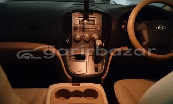 Buy Used 2011 Hyundai H1 in Dhaka, Dhaka Buy Used 2011 Hyundai H1 in Dhaka, Dhaka