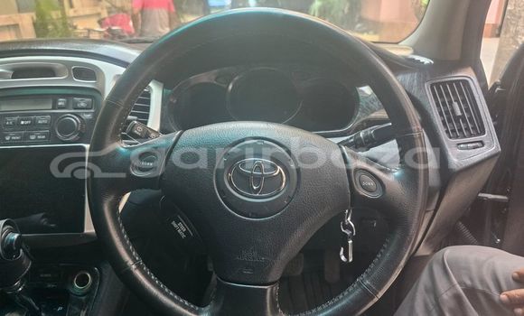 Buy Used 2005 Toyota Kluger in Dhaka, Dhaka Buy Used 2005 Toyota Kluger in Dhaka, Dhaka