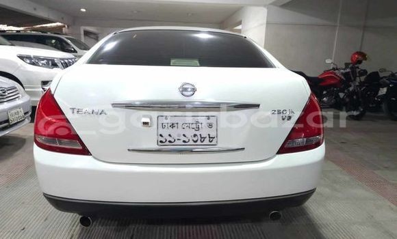 Buy Used 2004 Nissan Teana in Dhaka, Dhaka Buy Used 2004 Nissan Teana in Dhaka, Dhaka