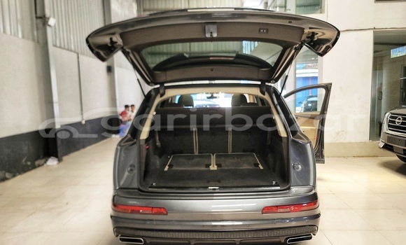 Buy Used 2017 Audi Q7 in Dhaka, Dhaka Buy Used 2017 Audi Q7 in Dhaka, Dhaka