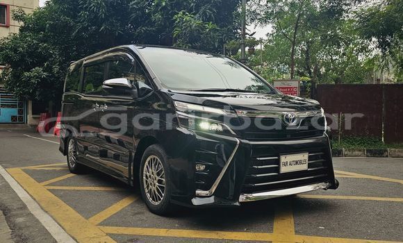 Buy Import 2020 Toyota voxy zs kiramiki in Dhaka, Dhaka Buy Import 2020 Toyota voxy zs kiramiki in Dhaka, Dhaka