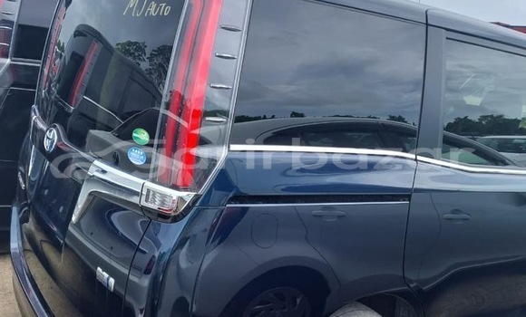 Buy Used 2017 Toyota Esquire gi premium in Dhaka, Dhaka Buy Used 2017 Toyota Esquire gi premium in Dhaka, Dhaka