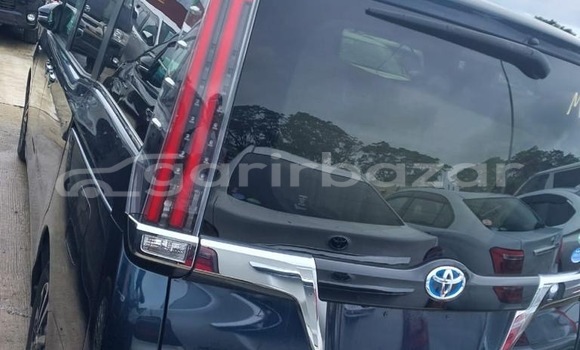 Buy Used 2017 Toyota Esquire gi premium in Dhaka, Dhaka Buy Used 2017 Toyota Esquire gi premium in Dhaka, Dhaka