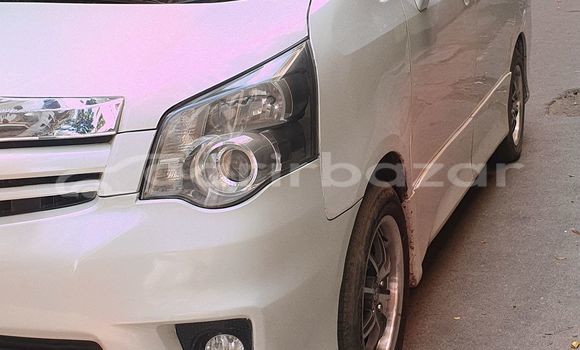 Buy Used 2010 Toyota Noah in Dhaka, Dhaka Buy Used 2010 Toyota Noah in Dhaka, Dhaka