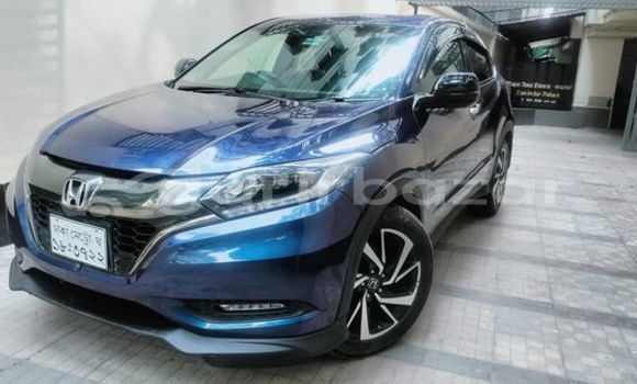 Buy Used 2016 Honda Vezel in Dhaka, Dhaka Buy Used 2016 Honda Vezel in Dhaka, Dhaka