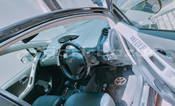 Buy Used 2010 Toyota Vitz in Dhaka, Dhaka Buy Used 2010 Toyota Vitz in Dhaka, Dhaka