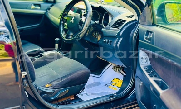 কেনা ব্যবহৃত Mitsubishi Lancer Black গাড়ী মধ্যে ঢাকা মধ্যে Dhaka কেনা ব্যবহৃত Mitsubishi Lancer Black গাড়ী মধ্যে ঢাকা মধ্যে Dhaka