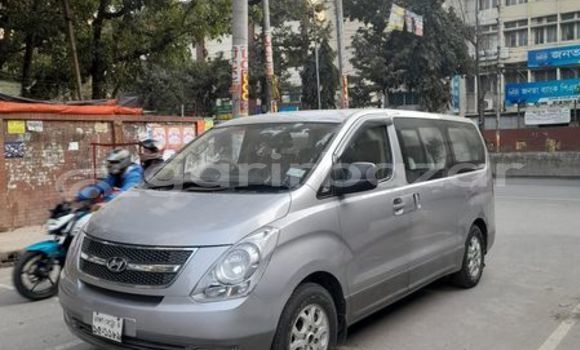Buy Used 2011 Hyundai H1 in Dhaka, Dhaka Buy Used 2011 Hyundai H1 in Dhaka, Dhaka