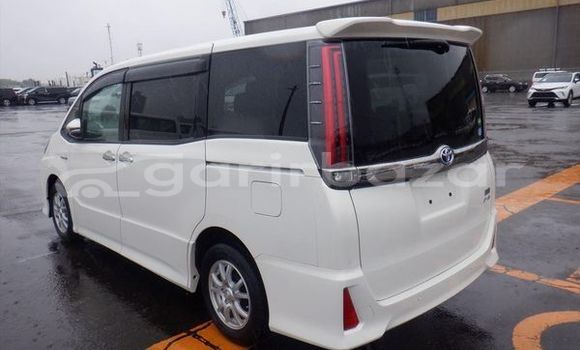 Buy Used 2019 Toyota noah si in Dhaka, Dhaka Buy Used 2019 Toyota noah si in Dhaka, Dhaka