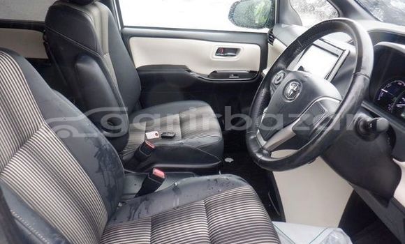 Buy Used 2019 Toyota noah si in Dhaka, Dhaka Buy Used 2019 Toyota noah si in Dhaka, Dhaka