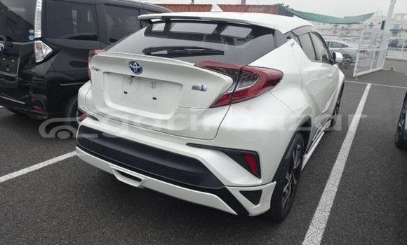 কেনা ব্যবহৃত Toyota chr g-led package Pearl গাড়ী মধ্যে ঢাকা মধ্যে Dhaka কেনা ব্যবহৃত Toyota chr g-led package Pearl গাড়ী মধ্যে ঢাকা মধ্যে Dhaka