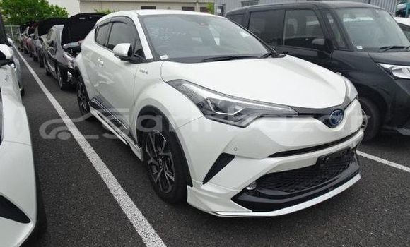 কেনা ব্যবহৃত Toyota chr g-led package Pearl গাড়ী মধ্যে ঢাকা মধ্যে Dhaka কেনা ব্যবহৃত Toyota chr g-led package Pearl গাড়ী মধ্যে ঢাকা মধ্যে Dhaka