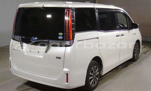 Buy Used Toyota esquire gi in Dhaka, Dhaka Buy Used Toyota esquire gi in Dhaka, Dhaka