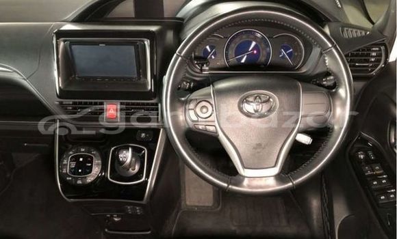 Buy Used Toyota esquire gi in Dhaka, Dhaka Buy Used Toyota esquire gi in Dhaka, Dhaka