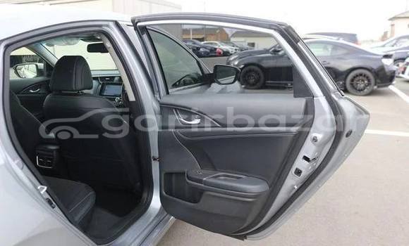 Buy Used 2019 Honda Insight in Dhaka, Dhaka Buy Used 2019 Honda Insight in Dhaka, Dhaka