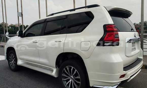 Buy Used 2022 Toyota Land Cruiser in Dhaka, Dhaka Buy Used 2022 Toyota Land Cruiser in Dhaka, Dhaka