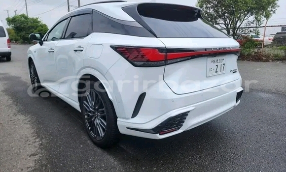 Buy Used Lexus RX 300 in Baniachang, Habiganj Buy Used Lexus RX 300 in Baniachang, Habiganj