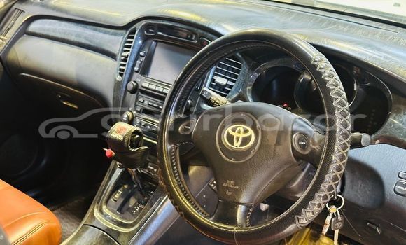 Buy Used 2020 Toyota Kluger in Dhaka, Dhaka Buy Used 2020 Toyota Kluger in Dhaka, Dhaka