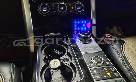 Buy Used 2021 Mercedes-Benz Range rover vogue in Dhaka, Dhaka Buy Used 2021 Mercedes-Benz Range rover vogue in Dhaka, Dhaka