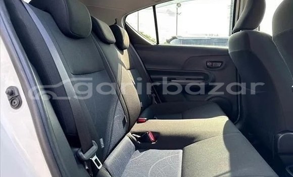 Buy Used 2021 Toyota Aqua in Dhaka, Dhaka Buy Used 2021 Toyota Aqua in Dhaka, Dhaka