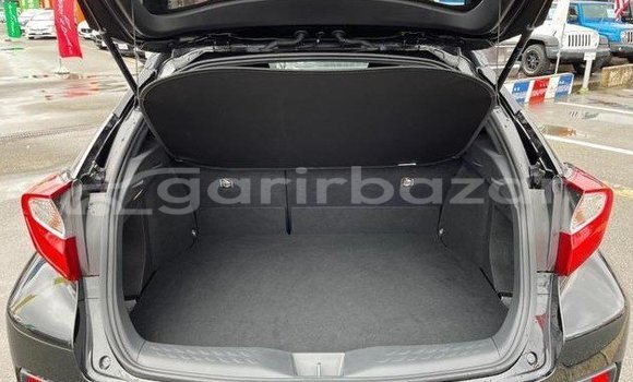 Buy Used 2021 Toyota c-hr in Dhaka, Dhaka Buy Used 2021 Toyota c-hr in Dhaka, Dhaka