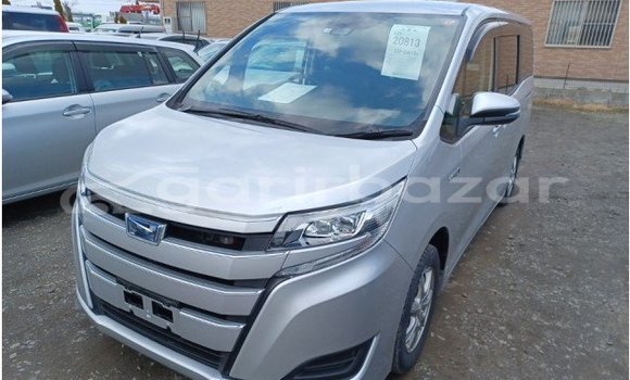 Buy Used 2021 Toyota Noah in Dhaka, Dhaka Buy Used 2021 Toyota Noah in Dhaka, Dhaka