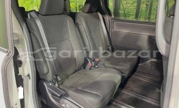 Buy Used 2020 Toyota Voxy in Dhaka, Dhaka Buy Used 2020 Toyota Voxy in Dhaka, Dhaka