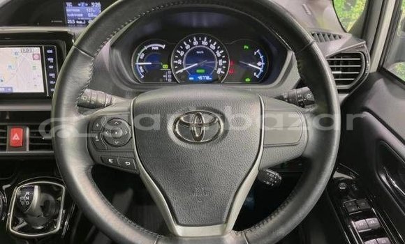 Buy Used 2020 Toyota Voxy in Dhaka, Dhaka Buy Used 2020 Toyota Voxy in Dhaka, Dhaka