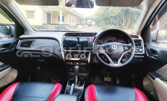Buy Used 2021 Honda City in Dhaka, Dhaka Buy Used 2021 Honda City in Dhaka, Dhaka