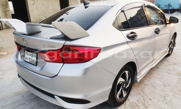 Buy Used 2021 Honda City in Dhaka, Dhaka Buy Used 2021 Honda City in Dhaka, Dhaka