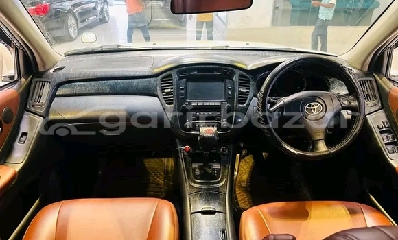 কেনা ব্যবহৃত Toyota Kluger White গাড়ী মধ্যে বানিয়াচং মধ্যে Habiganj কেনা ব্যবহৃত Toyota Kluger White গাড়ী মধ্যে বানিয়াচং মধ্যে Habiganj