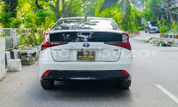 Buy Used 2020 Toyota prius in Badarganj, Rangpur Buy Used 2020 Toyota prius in Badarganj, Rangpur