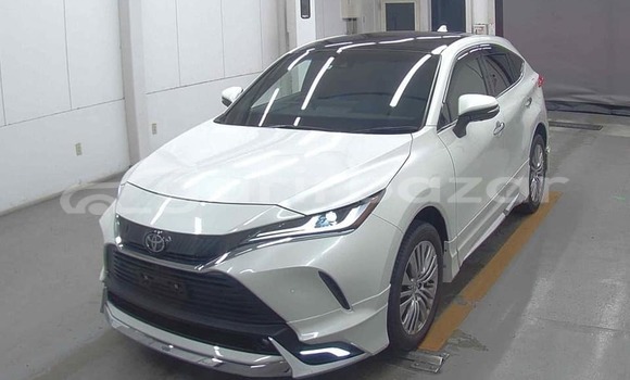 Buy Used 2021 Toyota F premio in Dhaka, Dhaka Buy Used 2021 Toyota F premio in Dhaka, Dhaka