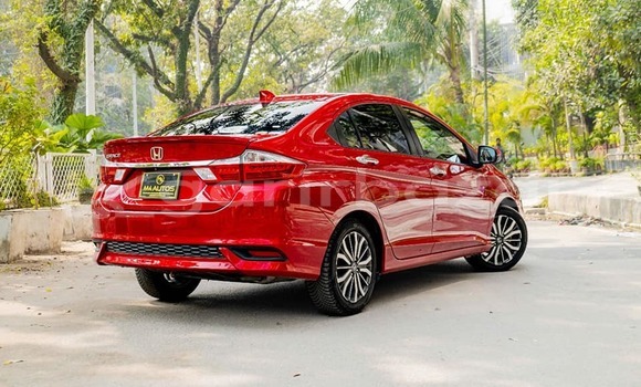 Buy Used 2020 Honda Grace in Dhaka, Dhaka Buy Used 2020 Honda Grace in Dhaka, Dhaka