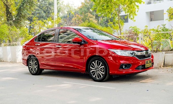 Buy Used 2020 Honda Grace in Dhaka, Dhaka Buy Used 2020 Honda Grace in Dhaka, Dhaka