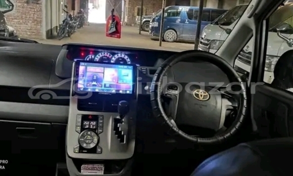 Buy Used Toyota Noah in Baniachang, Habiganj Buy Used Toyota Noah in Baniachang, Habiganj