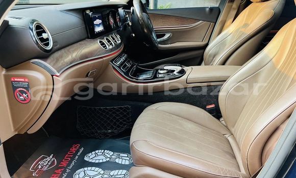 কেনা ব্যবহৃত Mercedes-Benz E class Black গাড়ী মধ্যে ঢাকা মধ্যে Dhaka কেনা ব্যবহৃত Mercedes-Benz E class Black গাড়ী মধ্যে ঢাকা মধ্যে Dhaka