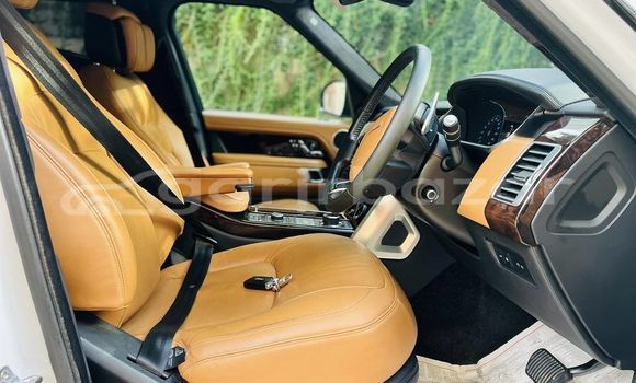 কেনা ব্যবহৃত Mercedes-Benz Range rover vogue White গাড়ী মধ্যে ঢাকা মধ্যে Dhaka কেনা ব্যবহৃত Mercedes-Benz Range rover vogue White গাড়ী মধ্যে ঢাকা মধ্যে Dhaka