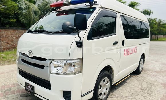 কেনা ব্যবহৃত Toyota Hiace White গাড়ী মধ্যে বদরগঞ্জ মধ্যে Rangpur কেনা ব্যবহৃত Toyota Hiace White গাড়ী মধ্যে বদরগঞ্জ মধ্যে Rangpur