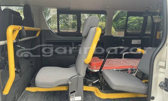 কেনা ব্যবহৃত Toyota Hiace White গাড়ী মধ্যে বদরগঞ্জ মধ্যে Rangpur কেনা ব্যবহৃত Toyota Hiace White গাড়ী মধ্যে বদরগঞ্জ মধ্যে Rangpur