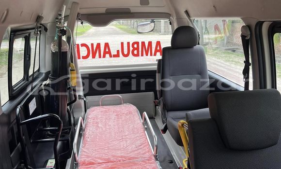 কেনা ব্যবহৃত Toyota Hiace White গাড়ী মধ্যে বদরগঞ্জ মধ্যে Rangpur কেনা ব্যবহৃত Toyota Hiace White গাড়ী মধ্যে বদরগঞ্জ মধ্যে Rangpur