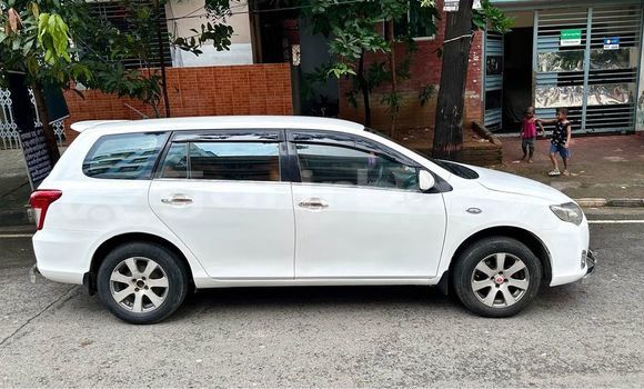 Buy Used 2010 Toyota Axio fielder in Dhaka, Dhaka Buy Used 2010 Toyota Axio fielder in Dhaka, Dhaka