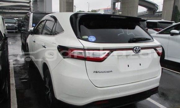 Buy Used 2016 Toyota Harrier in Dhaka, Dhaka Buy Used 2016 Toyota Harrier in Dhaka, Dhaka
