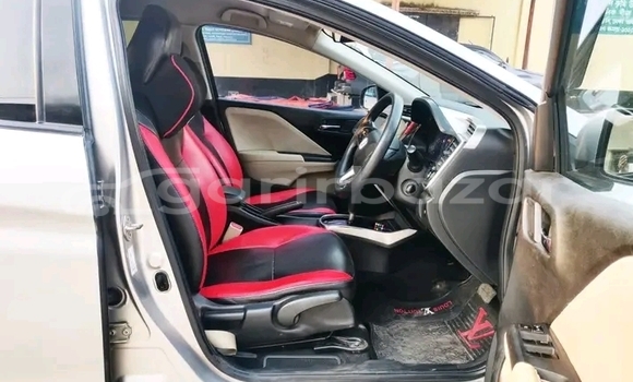 কেনা ব্যবহৃত Honda City White গাড়ী মধ্যে বুরহানউদ্দিন মধ্যে Bhola কেনা ব্যবহৃত Honda City White গাড়ী মধ্যে বুরহানউদ্দিন মধ্যে Bhola