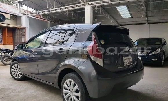 Buy Used Toyota Aqua in Baniachang, Habiganj Buy Used Toyota Aqua in Baniachang, Habiganj