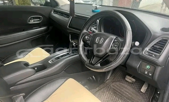 Buy Used Honda Vezel in Chittagong, Chittagong Buy Used Honda Vezel in Chittagong, Chittagong