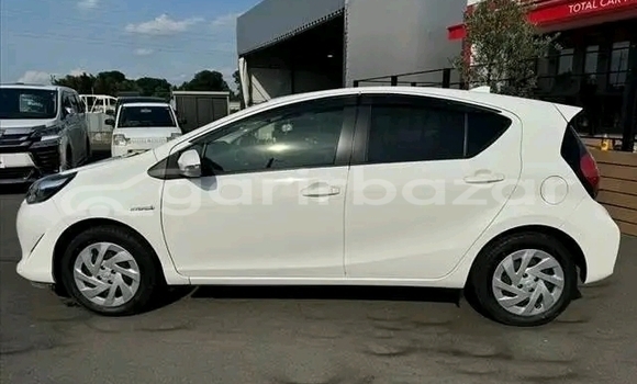 Buy Used Toyota Axio in Adamighi, Bogora Buy Used Toyota Axio in Adamighi, Bogora