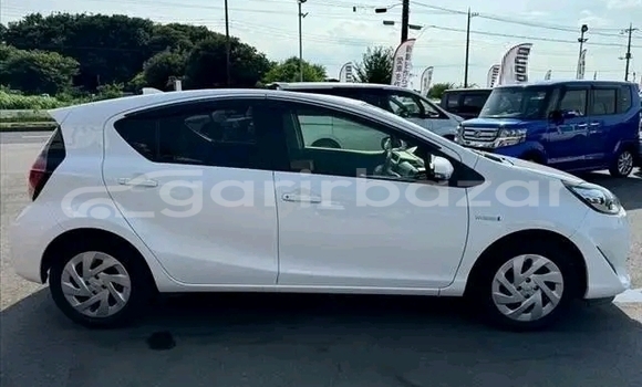 Buy Used Toyota Axio in Adamighi, Bogora Buy Used Toyota Axio in Adamighi, Bogora