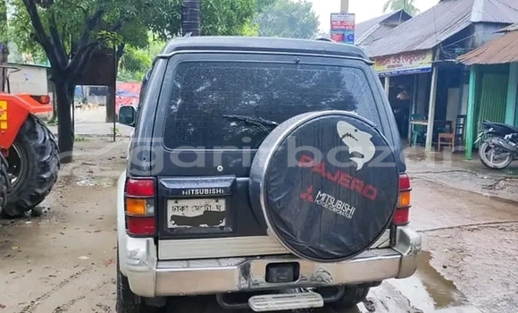 Buy Used Mitsubishi Pajero in Baniachang, Habiganj Buy Used Mitsubishi Pajero in Baniachang, Habiganj
